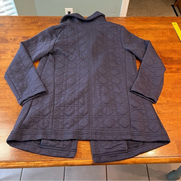 Bagatelle navy quilted cardigan size medium - Picture 8 of 8